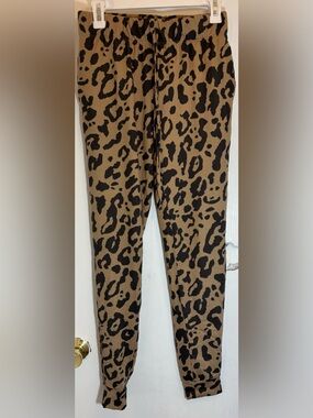 Wandering Dreams Tan& Black Leopard Print Drawstring Jogger Sweats Womans Small